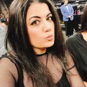 Meet your Posher, Lily